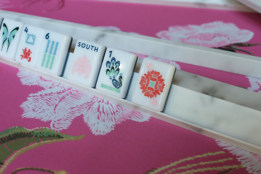 White Marble Acrylic Mahjong Racks & Pushers - Set of 4